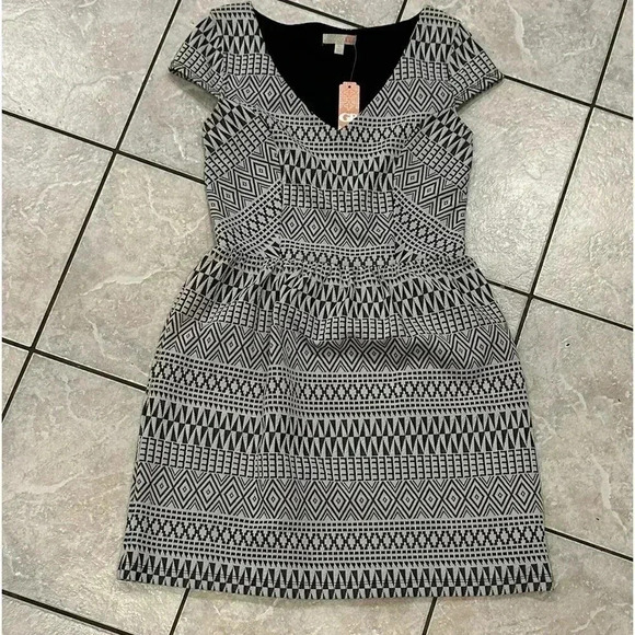 Gianni Bini Geometric Print Dress Size Medium - Picture 1 of 4